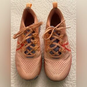Women’s Nike React Pegasus Trail 4
Arctic Orange Purple Pulse Size 8.5